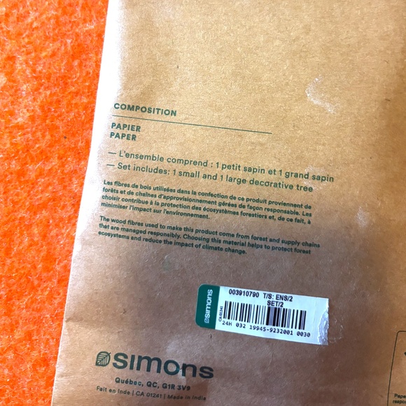 Handcrafted green and gold 3D paper firs Christmas trees set of 2 NWT - Picture 6 of 6